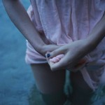 手汗がひどくて握手もできない、手も繋げない…そんなあなたにオススメの手汗対策